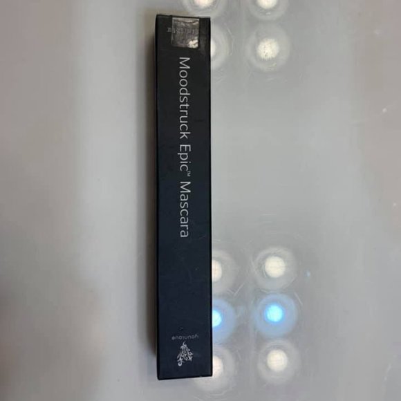 Younique Moodstruck Epic Mascara Waterproof - Picture 1 of 2